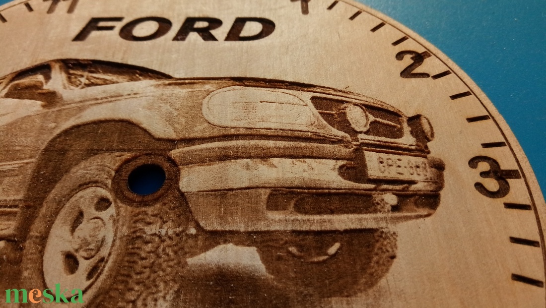 Ford Explorer mintás falióra. Ajándékba: USA autó rajongónak, veteránosnak. - otthon & életmód - dekoráció - fali és függő dekoráció - falióra & óra - Meska.hu