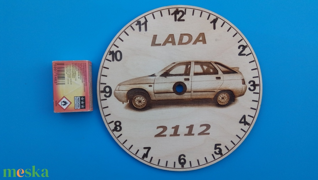 LADA 2112 mintás falióra. Ajándékba: autó rajongónak, veteránosnak. - otthon & életmód - dekoráció - fali és függő dekoráció - falióra & óra - Meska.hu