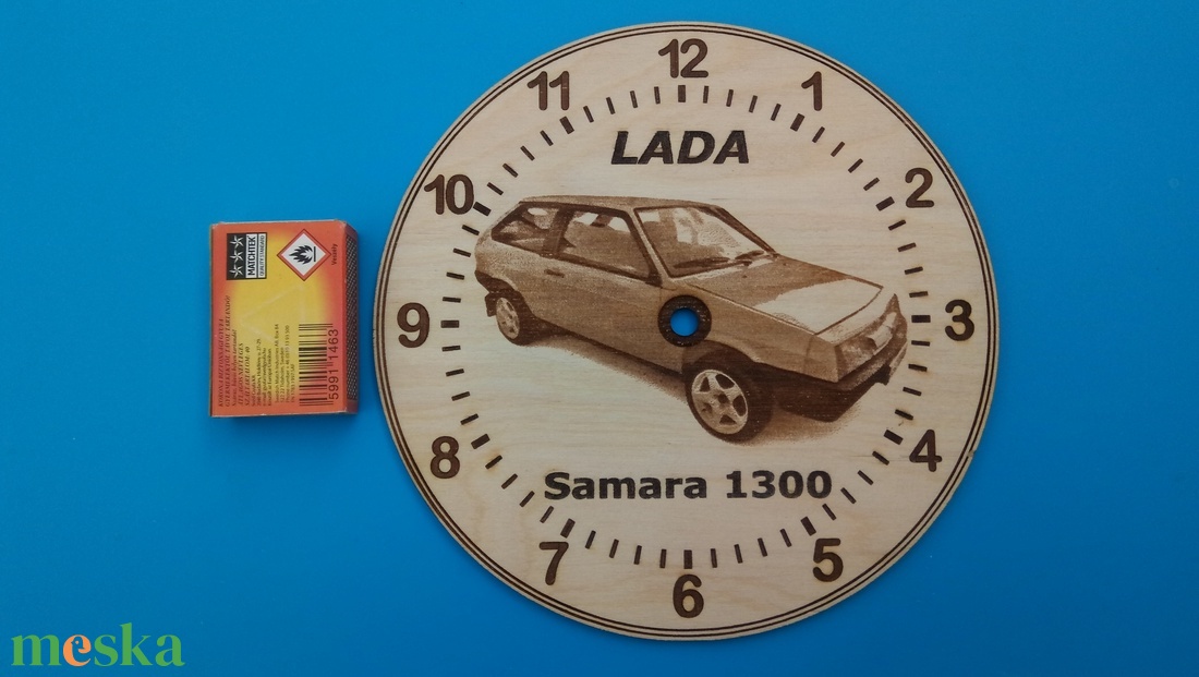 LADA Samara (3 ajtós) mintás falióra. Ajándékba: autó rajongónak, veteránosnak. - otthon & életmód - dekoráció - fali és függő dekoráció - falióra & óra - Meska.hu