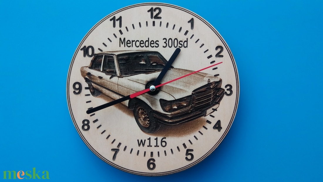 Mercedes 300sd (w116) mintás falióra. Ajándékba: autó rajongónak, veteránosnak. - otthon & életmód - dekoráció - fali és függő dekoráció - falióra & óra - Meska.hu