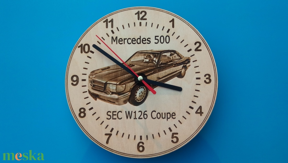 Mercedes 500 (SEC W126 Coupe) mintás falióra. Ajándékba: autó rajongónak, veteránosnak. - otthon & életmód - dekoráció - fali és függő dekoráció - falióra & óra - Meska.hu