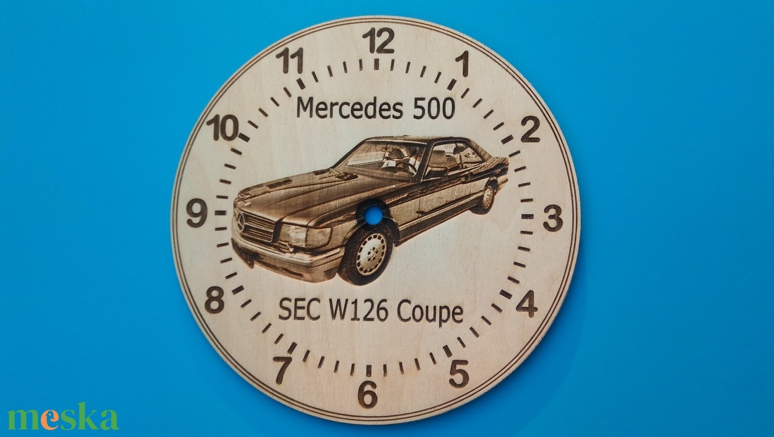 Mercedes 500 (SEC W126 Coupe) mintás falióra. Ajándékba: autó rajongónak, veteránosnak. - otthon & életmód - dekoráció - fali és függő dekoráció - falióra & óra - Meska.hu