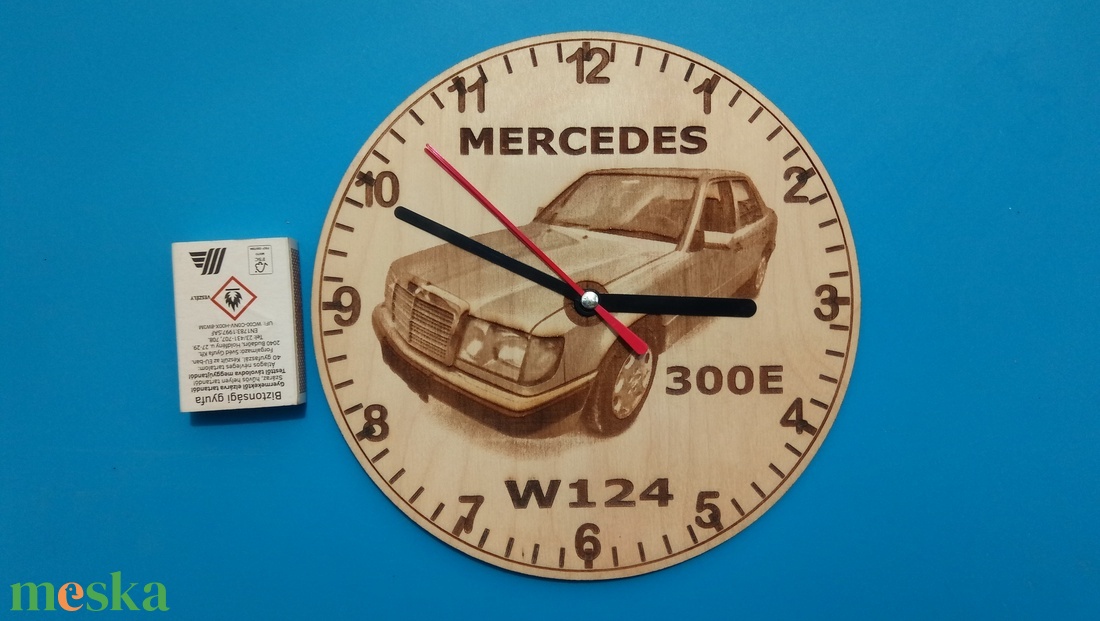 Mercedes W124 mintás falióra, Merci rajongóknak, veterán autósoknak. - otthon & életmód - dekoráció - fali és függő dekoráció - falióra & óra - Meska.hu