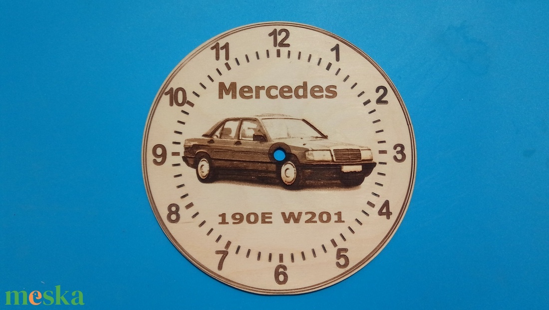 Mercedes W201 mintás falióra, Merci rajongóknak, veterán autósoknak. - otthon & életmód - dekoráció - fali és függő dekoráció - falióra & óra - Meska.hu