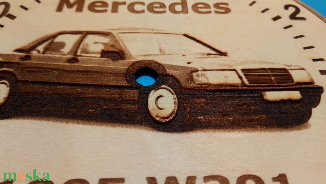 Mercedes W201 mintás falióra, Merci rajongóknak, veterán autósoknak. - otthon & életmód - dekoráció - fali és függő dekoráció - falióra & óra - Meska.hu