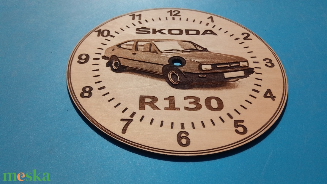 Skoda R130 mintás gravírozott ritka falióra. Óra, Skodásnak. rapid - otthon & életmód - dekoráció - fali és függő dekoráció - falióra & óra - Meska.hu
