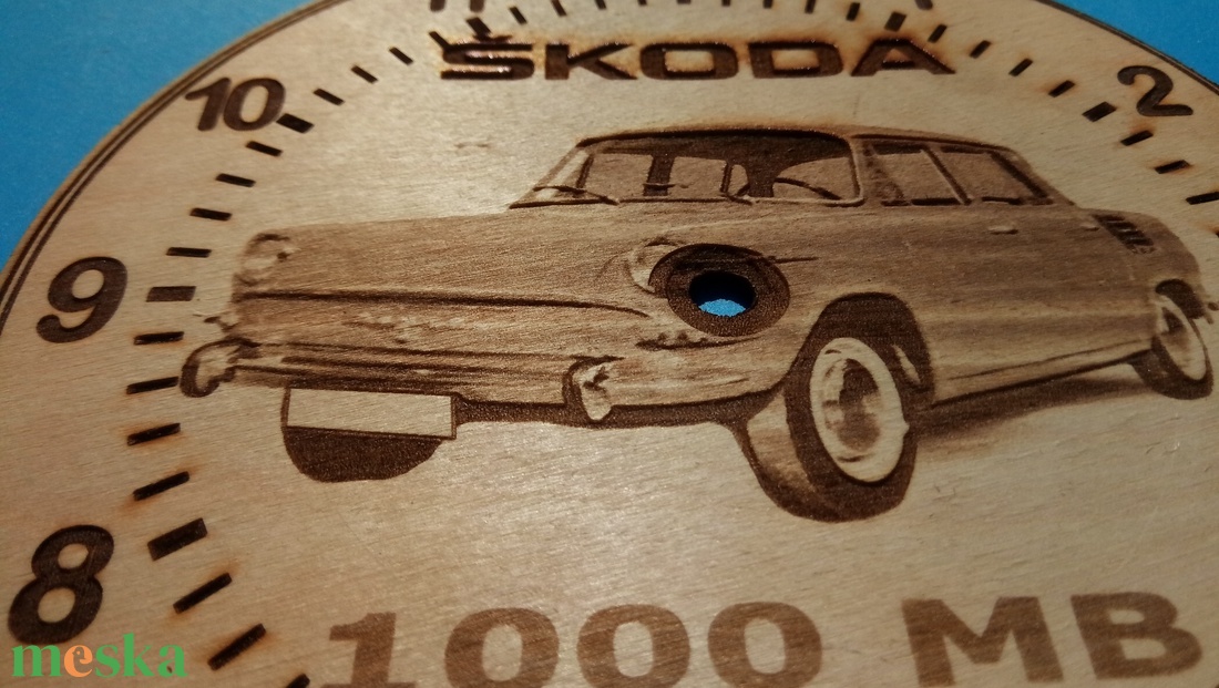 Skoda 1000MB mintás gravírozott ritka falióra. Óra, Skodásnak.  - otthon & életmód - dekoráció - fali és függő dekoráció - falióra & óra - Meska.hu