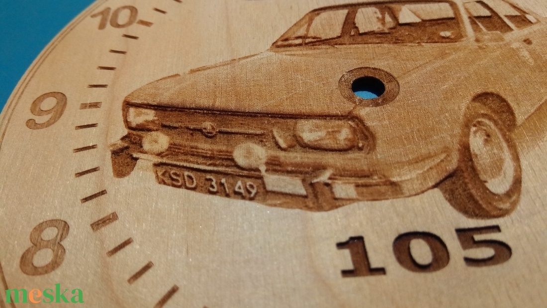 Skoda 105 mintás gravírozott ritka falióra. Óra, Skodásnak.  - otthon & életmód - dekoráció - fali és függő dekoráció - falióra & óra - Meska.hu