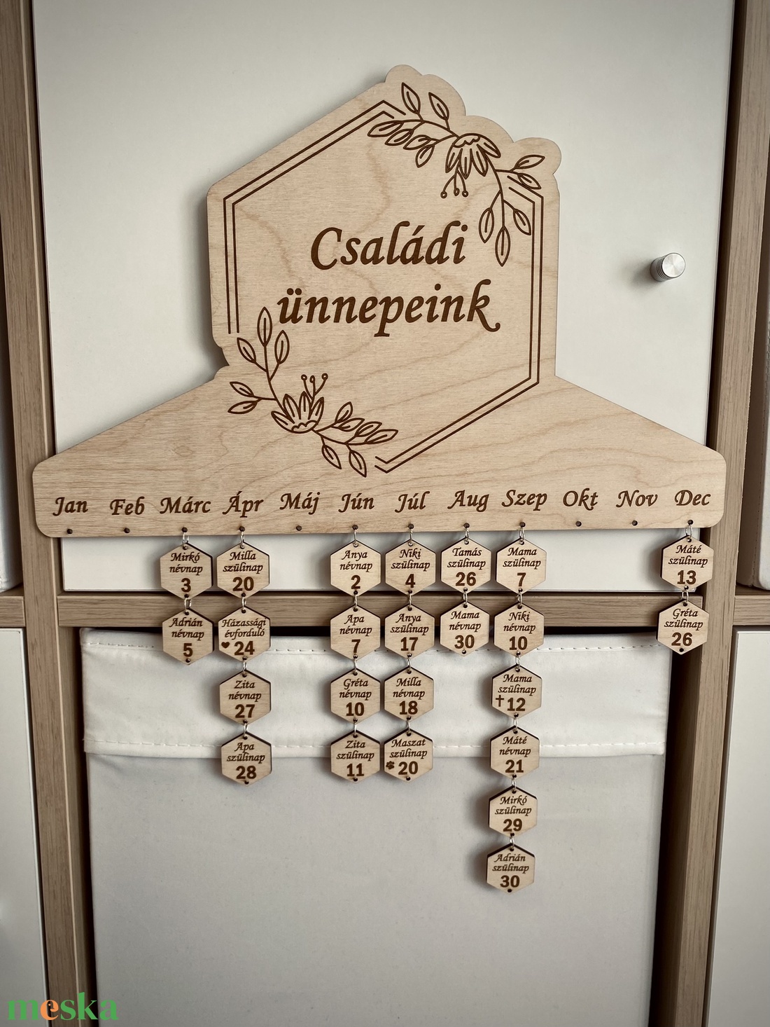 Családi naptár - otthon & életmód - dekoráció - fali és függő dekoráció - falinaptár & öröknaptár - Meska.hu
