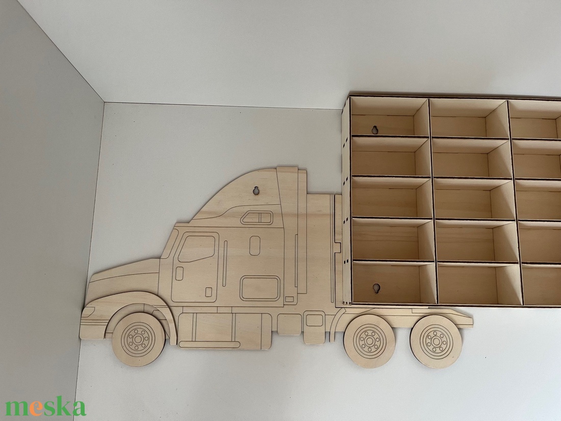 Kisautó tároló - játék & sport - kisautók, járművek - kamion - Meska.hu Kisautó tároló - játék & sport - kisautók, járművek - kamion - Meska.hu