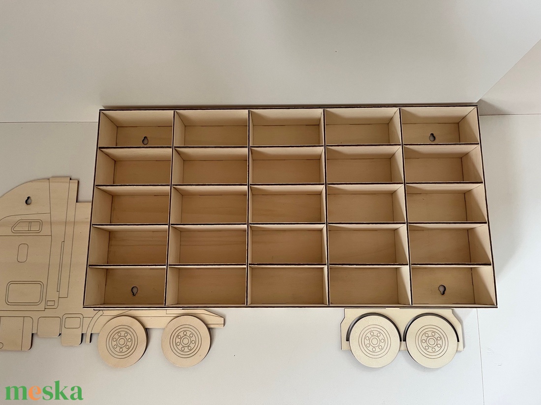 Kisautó tároló - játék & sport - kisautók, járművek - kamion - Meska.hu Kisautó tároló - játék & sport - kisautók, járművek - kamion - Meska.hu