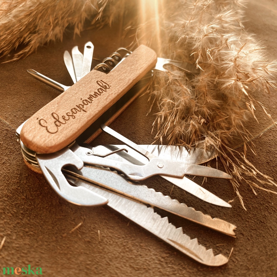 Egyedi gravírozott bicska fa díszdobozban - esküvő - emlék & ajándék - szülőköszöntő ajándék - Meska.hu