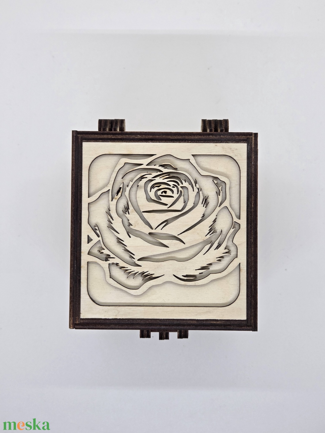 Fa doboz rózsa mintával - ékszer - ékszertartó - ékszerdoboz - Meska.hu