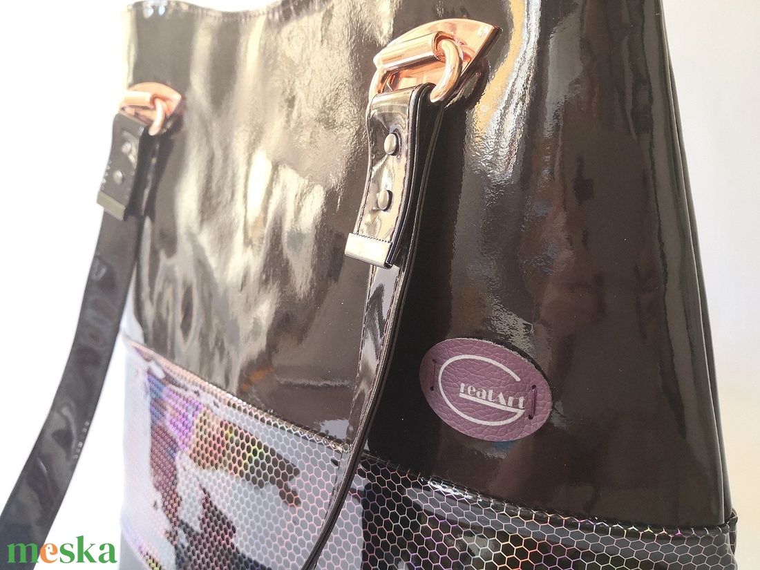 Padlizsánlila méhsejtmintás válltáska - táska & tok - kézitáska & válltáska - válltáska - Meska.hu