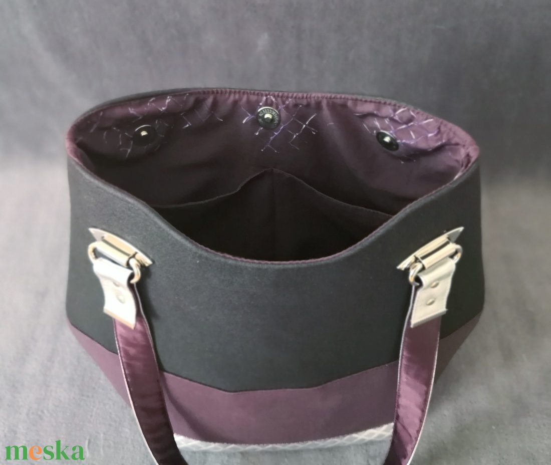 Női designer textilbőr válltáska - Fekete-lila - táska & tok - kézitáska & válltáska - válltáska - Meska.hu