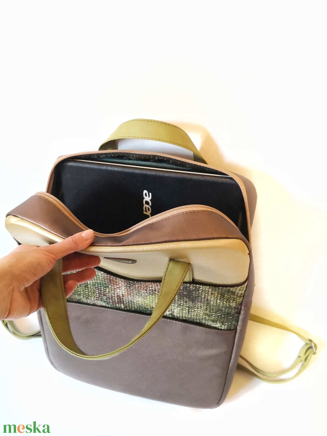 Vízlepergető cipzáros laptophátizsák - táska & tok - laptoptáska, laptop hátizsák - Meska.hu