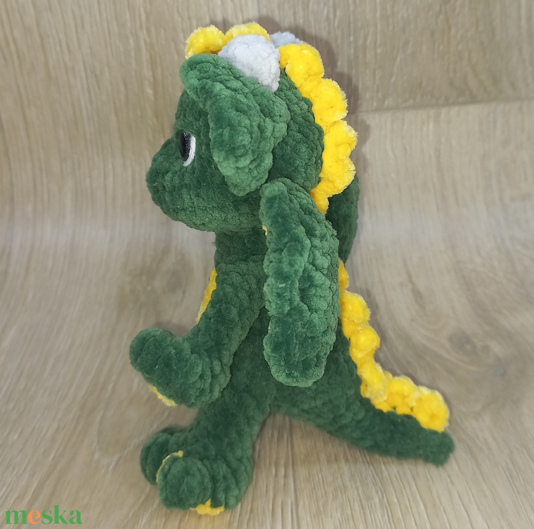 2024 a Sárkány éve, plüss horgolt figura, 17 cm - játék & sport - plüssállat & játékfigura - plüss mesefigurák - Meska.hu