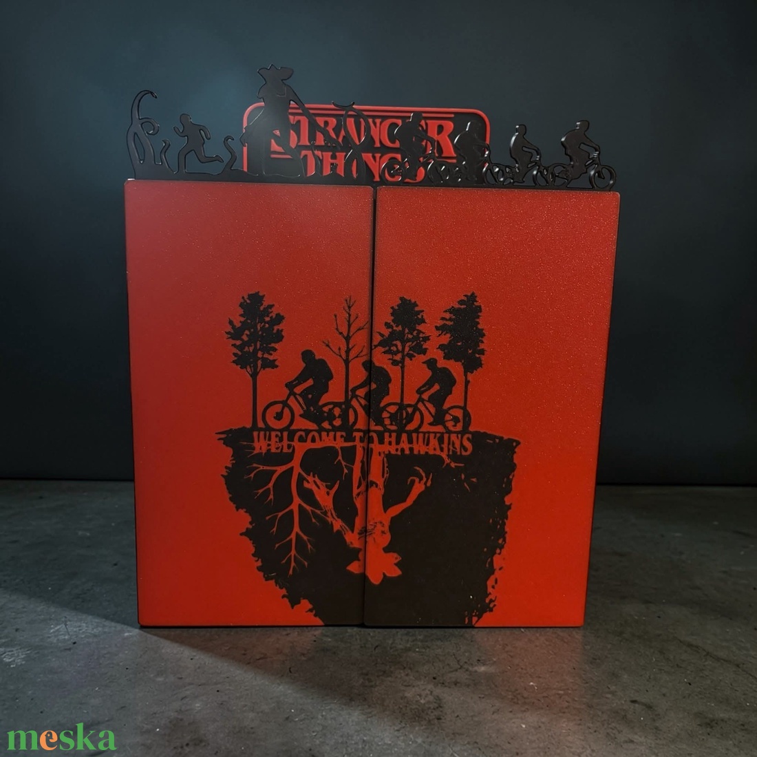 Összecsukható Polc STRANGER THINGS FIGURÁKHOZ -  KINDER JOY FIGURA tartó - kellékek & szerszámok - dekorációs kellékek - figurák - Meska.hu