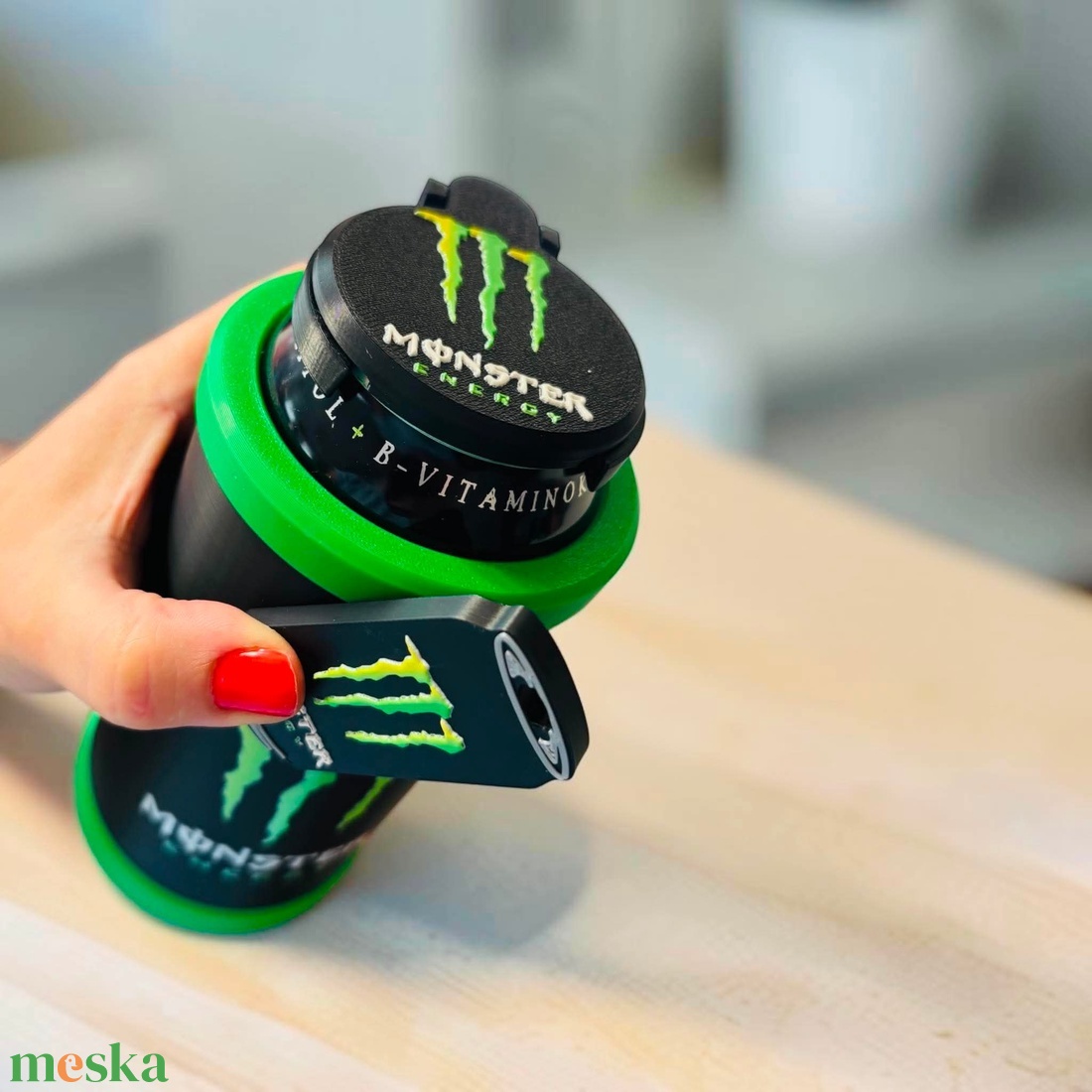 Monster energia ital szett - tartó, fedél, nyitó - otthon & életmód - konyhafelszerelés, tálalás - italos kellékek - kulacsok - Meska.hu