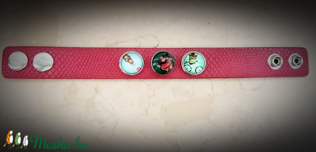 Piros patentos karkötő - ékszer - karkötő - széles karkötő - Meska.hu