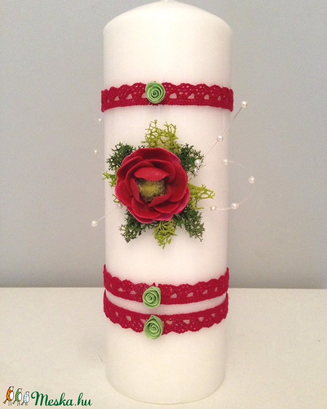 Fehér dekor - gyertya , piros , agyagvirágokkal díszítve - otthon & lakás - dekoráció - gyertya & gyertyatartó - Meska.hu Fehér dekor - gyertya , piros , agyagvirágokkal díszítve - otthon & lakás - dekoráció - gyertya & gyertyatartó - Meska.hu