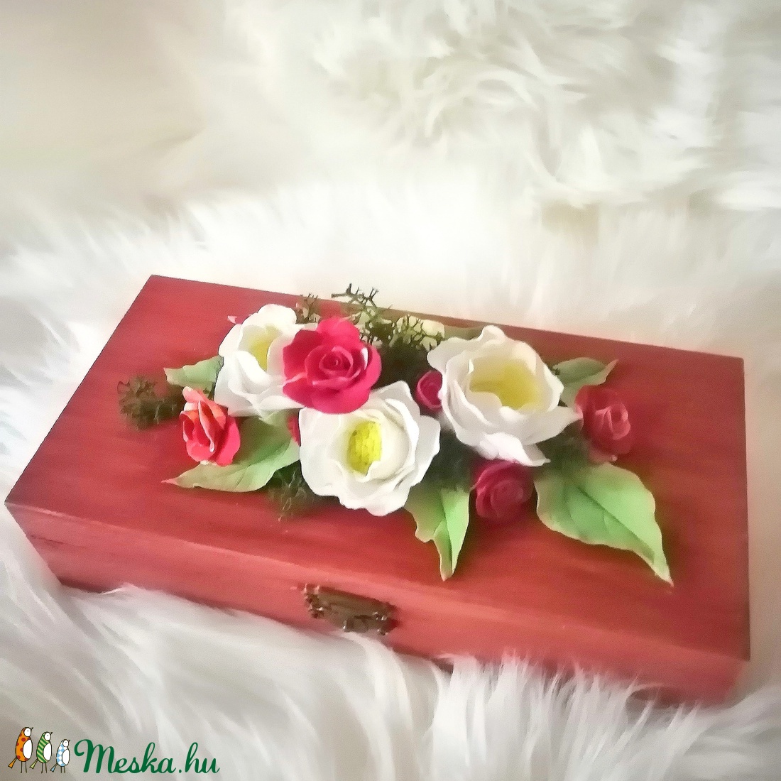 Fa ékszerdoboz,rózsa agyagvirágokkal díszítve ! - ékszer - ékszertartó - ékszerdoboz - Meska.hu Fa ékszerdoboz,rózsa agyagvirágokkal díszítve ! - ékszer - ékszertartó - ékszerdoboz - Meska.hu
