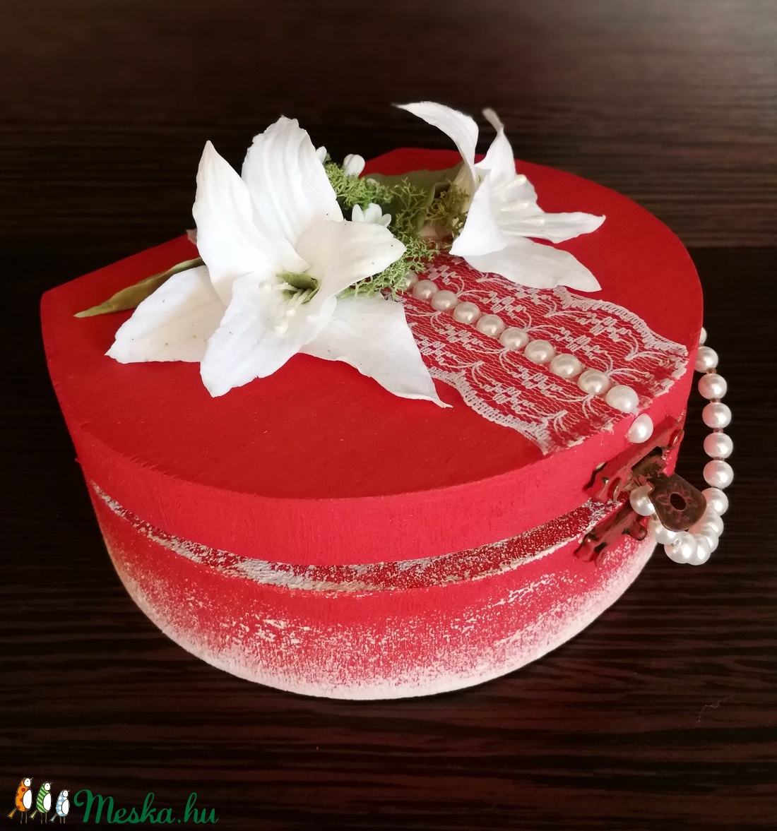 Különleges ékszerdoboz, fehér liliom agyagvirágokkal díszítve ! - ékszer - ékszertartó - ékszerdoboz - Meska.hu Különleges ékszerdoboz, fehér liliom agyagvirágokkal díszítve ! - ékszer - ékszertartó - ékszerdoboz - Meska.hu
