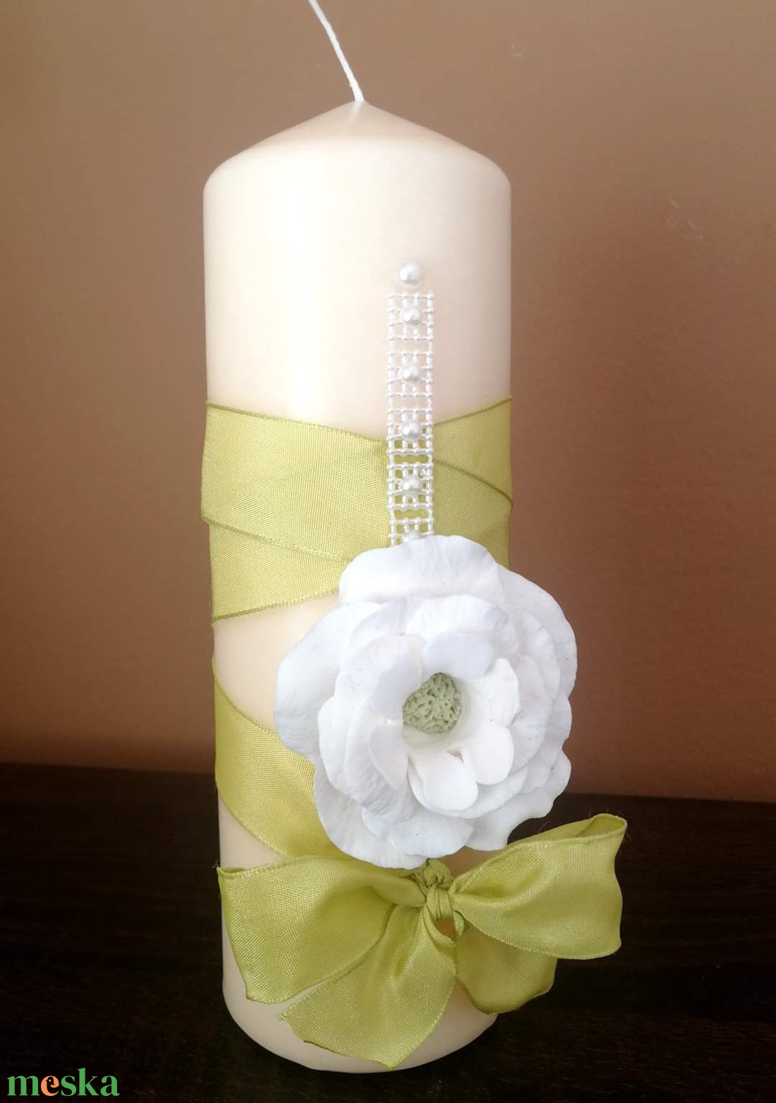 Fehér agyagvirág és organza találkozása dekorgyertyán - otthon & életmód - gyertya, illat, aroma - gyertya - Meska.hu Fehér agyagvirág és organza találkozása dekorgyertyán - otthon & életmód - gyertya, illat, aroma - gyertya - Meska.hu
