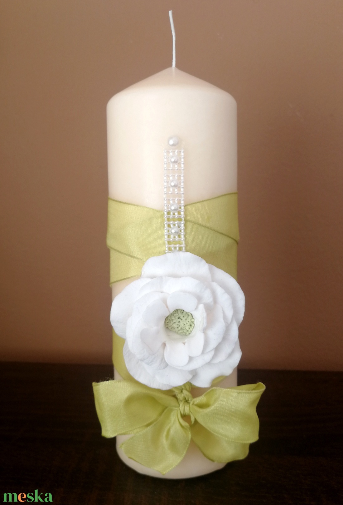 Fehér agyagvirág és organza találkozása dekorgyertyán - otthon & életmód - gyertya, illat, aroma - gyertya - Meska.hu Fehér agyagvirág és organza találkozása dekorgyertyán - otthon & életmód - gyertya, illat, aroma - gyertya - Meska.hu