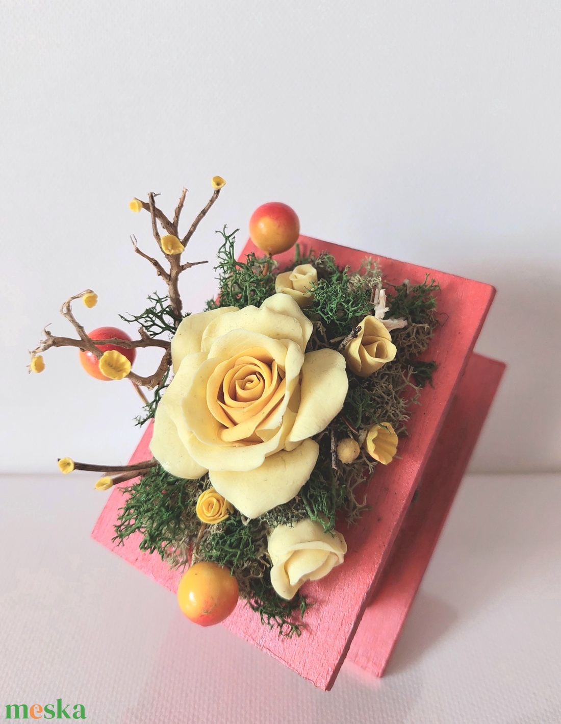 Fa ékszerdoboz,rózsa agyagvirágokkal díszítve - ékszer - ékszertartó - ékszerdoboz - Meska.hu Fa ékszerdoboz,rózsa agyagvirágokkal díszítve - ékszer - ékszertartó - ékszerdoboz - Meska.hu