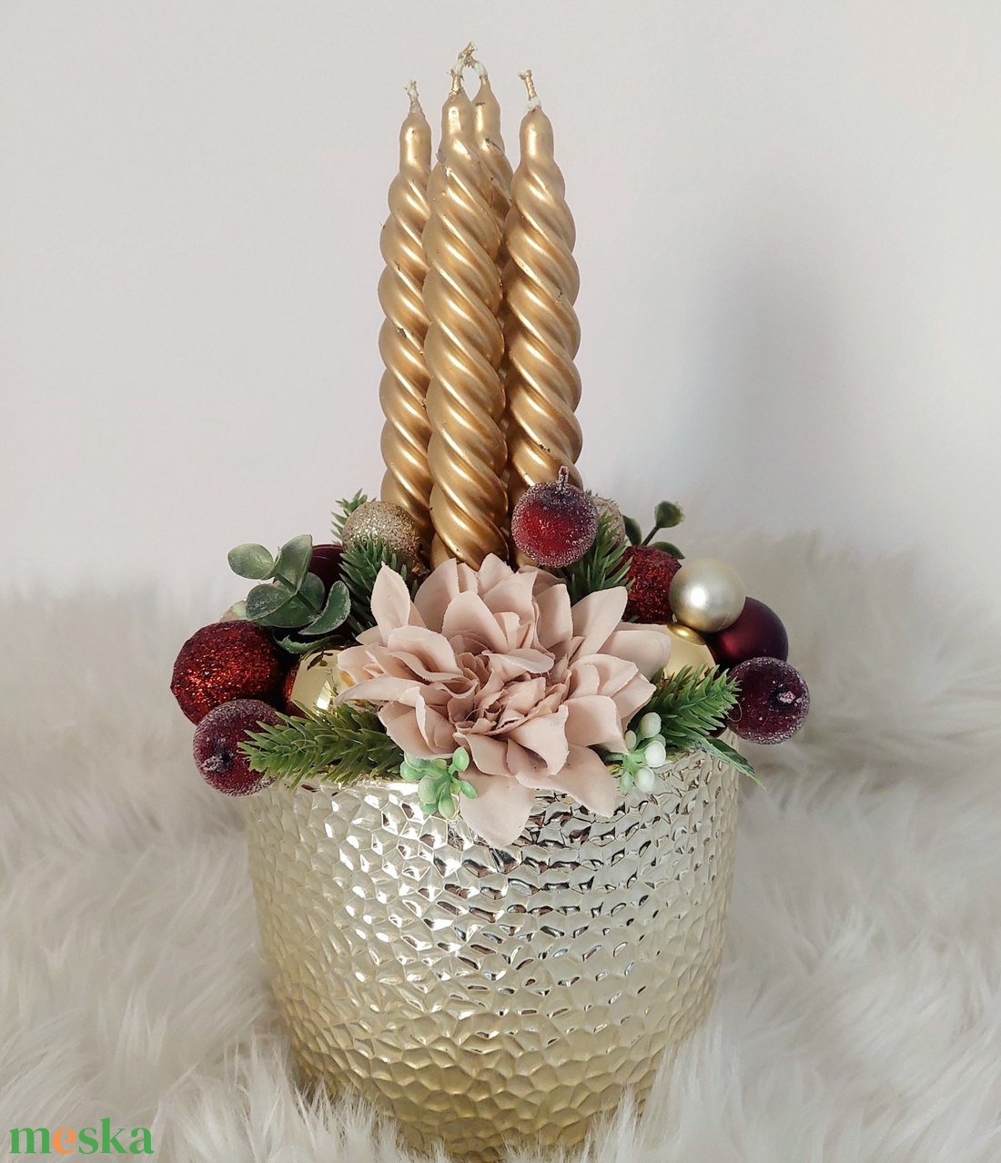 Különleges ünnepi asztaldísz...a bordó-arany  színvilág kedvelőinek !  - karácsony - adventi díszek - adventi gyertyadíszek és koszorúdíszek - Meska.hu