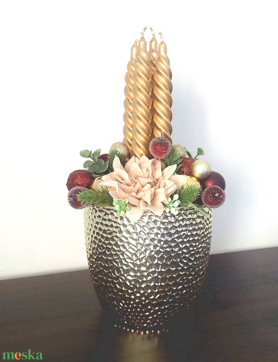 Különleges ünnepi asztaldísz...a bordó-arany  színvilág kedvelőinek !  - karácsony - adventi díszek - adventi gyertyadíszek és koszorúdíszek - Meska.hu