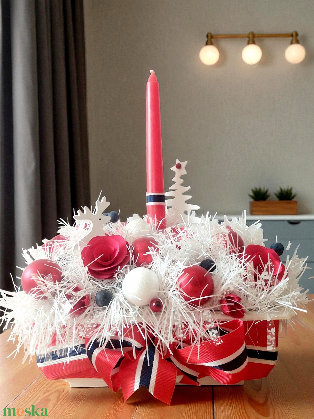 Különleges, skandináv jellegű ünnepi asztaldísz ...az elegáns színvilág kedvelőinek !  - karácsony - adventi díszek - adventi asztaldísz - Meska.hu