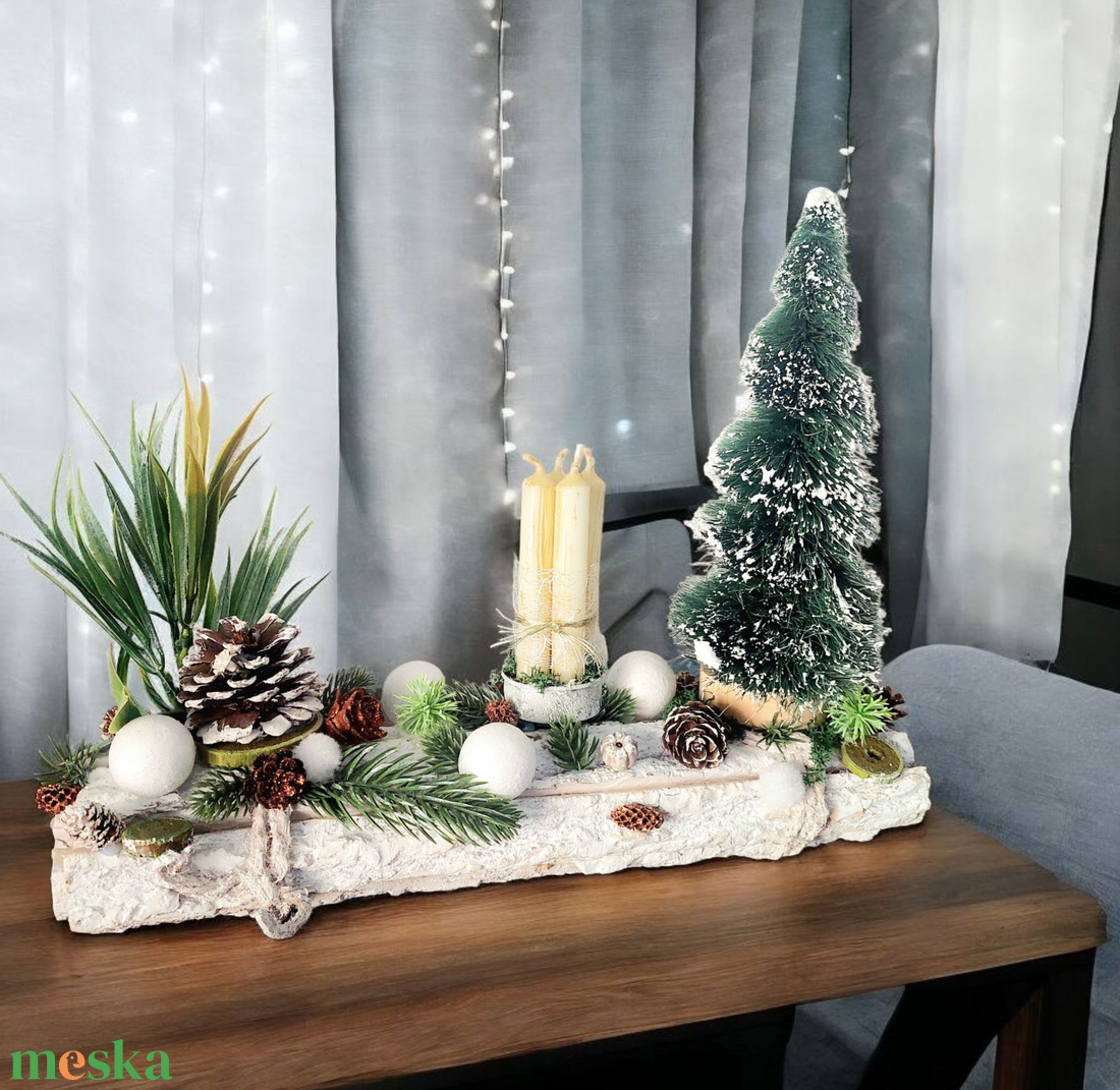 Különleges ünnepi asztaldísz...a zöld-fehér színvilág kedvelőinek !  - karácsony - adventi díszek - adventi gyertyadíszek és koszorúdíszek - Meska.hu