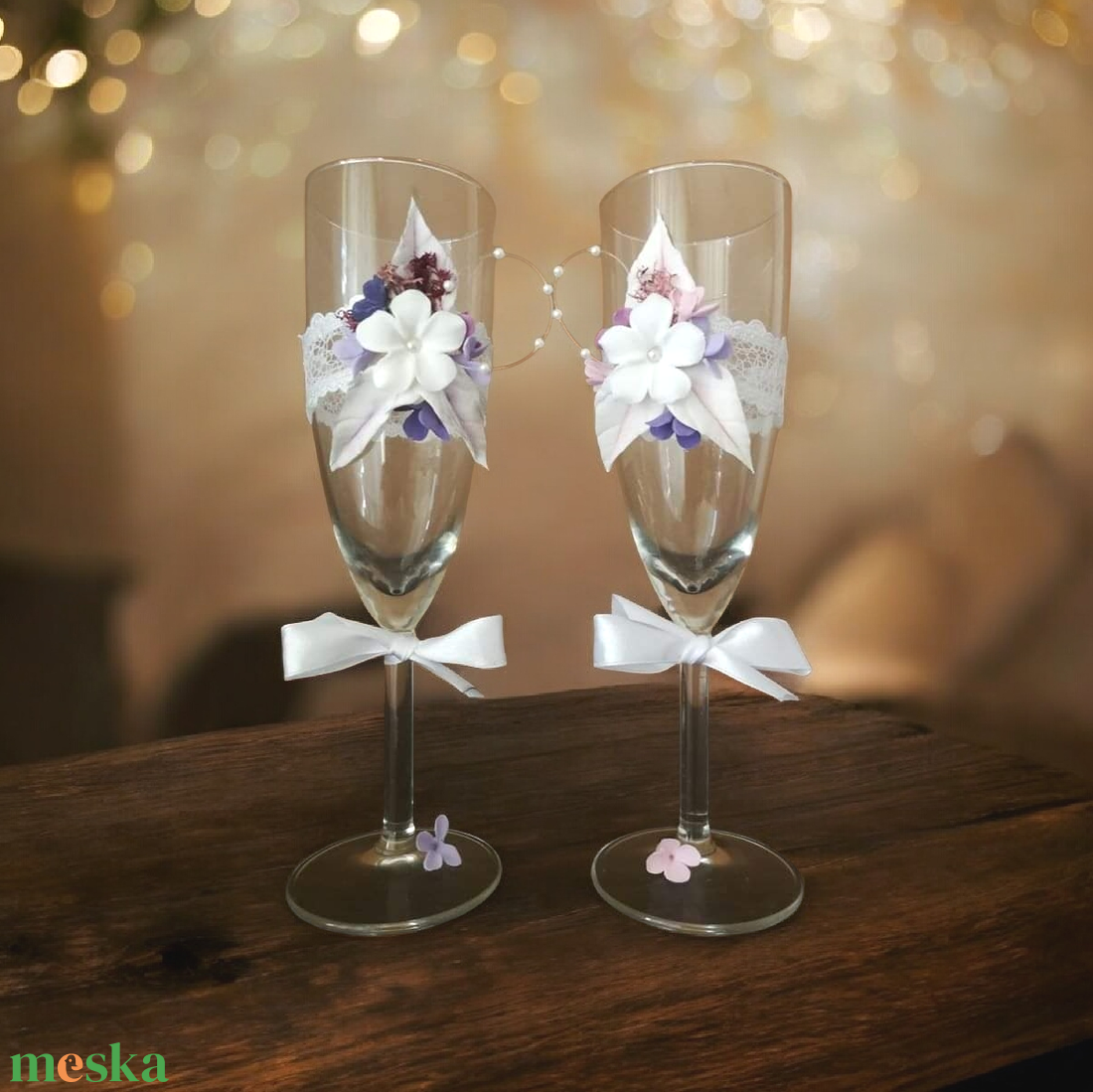 Egyedi esküvői pezsgőspoharak...  agyagvirágokkal díszítve ! - esküvő - dekoráció - tálalás - Meska.hu