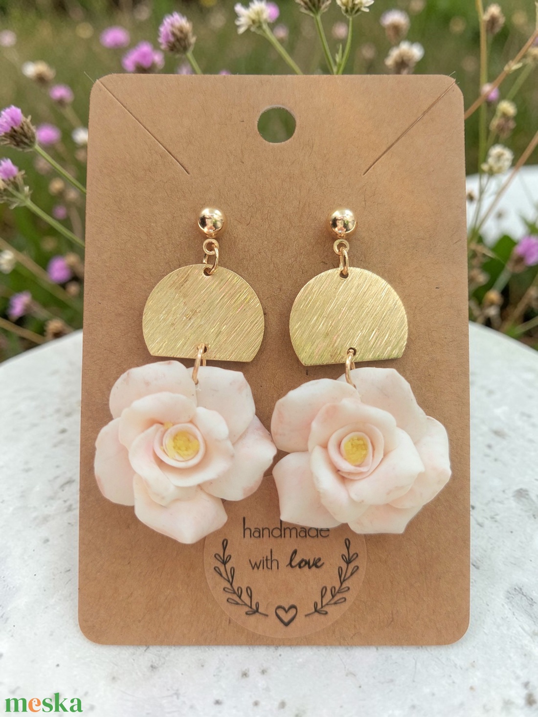 Arany-rózsás elegancia fülbevaló  - ékszer - fülbevaló - lógó fülbevaló - Meska.hu