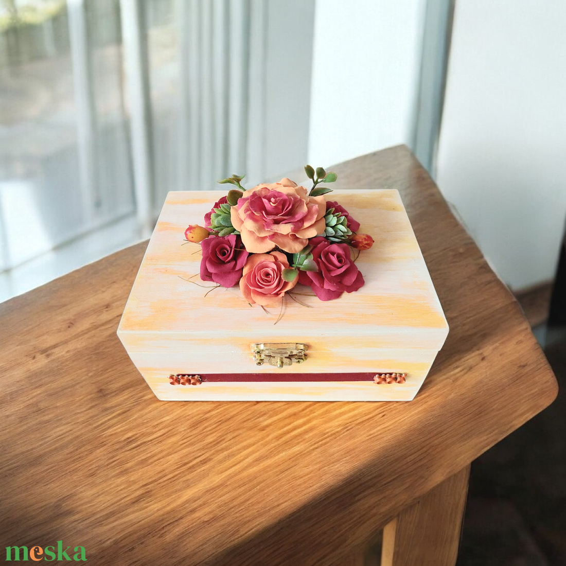 Ékszerdoboz, agyagvirágokkal díszítve ! - ékszer - ékszertartó - ékszerdoboz - Meska.hu