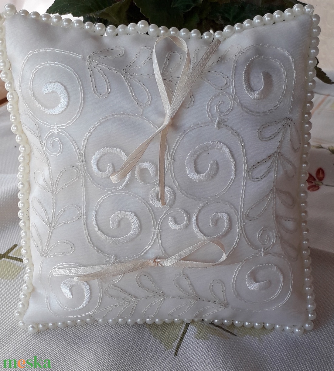 ecrü gyürüpárna - esküvő - kiegészítők - gyűrűtartó & gyűrűpárna - Meska.hu