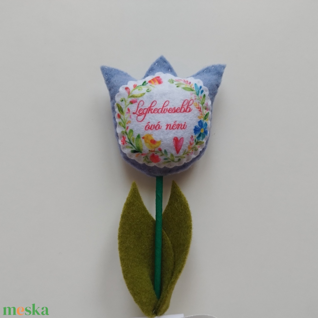 Filc tulipán óvónéniknek, dadusoknak (1 darab) - otthon & életmód - dekoráció - virágdísz és tartó - csokor & virágdísz - Meska.hu Filc tulipán óvónéniknek, dadusoknak (1 darab) - otthon & életmód - dekoráció - virágdísz és tartó - csokor & virágdísz - Meska.hu