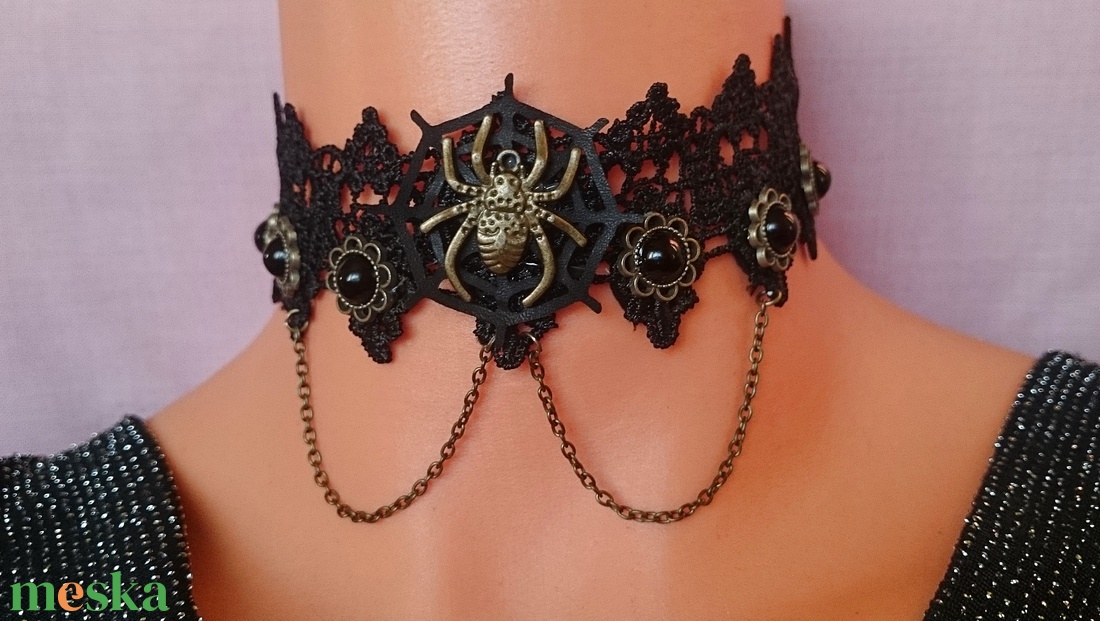 Fekete choker nyakék pók és fekete díszek Halloween - ékszer - nyaklánc - medálos nyaklánc - Meska.hu Fekete choker nyakék pók és fekete díszek Halloween - ékszer - nyaklánc - medálos nyaklánc - Meska.hu