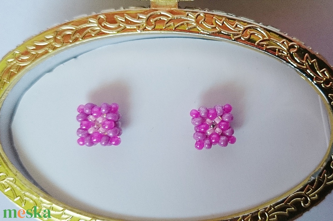 Pink rózsaszín beszúrós gyöngy fülbevaló - ékszer - fülbevaló - pötty fülbevaló - Meska.hu Pink rózsaszín beszúrós gyöngy fülbevaló - ékszer - fülbevaló - pötty fülbevaló - Meska.hu