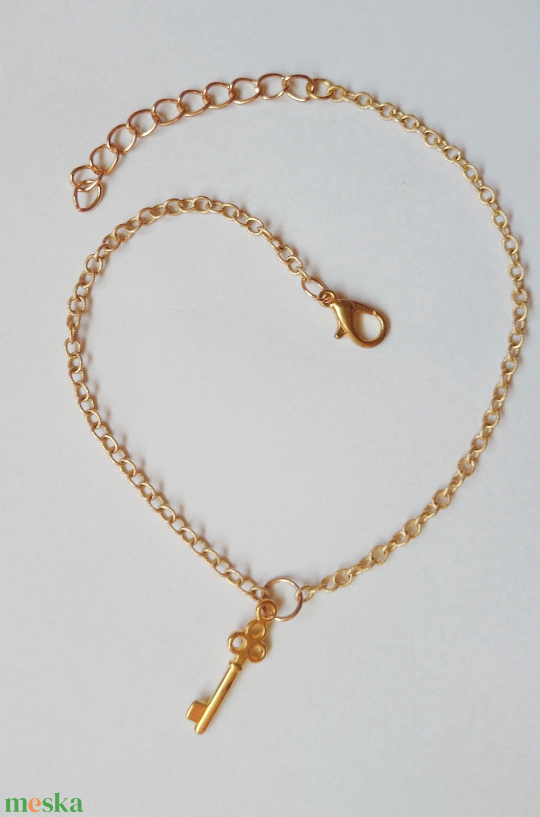 Kulcs medálos arany színű bokalánc - ékszer - lábdísz és testékszer - bokalánc - Meska.hu Kulcs medálos arany színű bokalánc - ékszer - lábdísz és testékszer - bokalánc - Meska.hu
