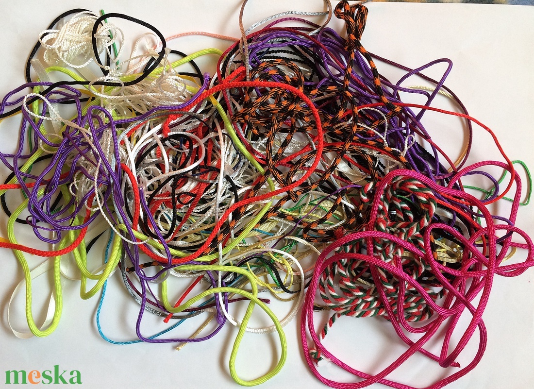 Színes zsinór csomag paracord pamut fonal - kellékek & szerszámok - rövidáru - fonal, cérna - pamutfonal - Meska.hu Színes zsinór csomag paracord pamut fonal - kellékek & szerszámok - rövidáru - fonal, cérna - pamutfonal - Meska.hu