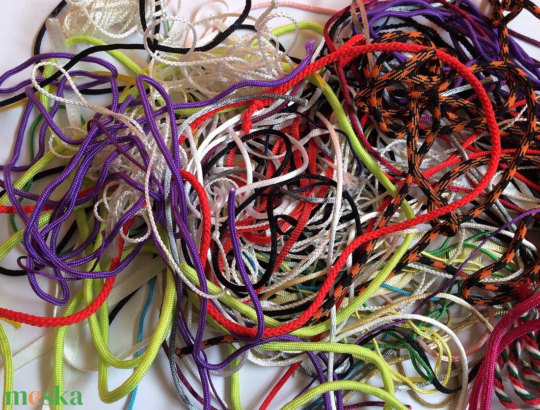 Színes zsinór csomag paracord pamut fonal - kellékek & szerszámok - rövidáru - fonal, cérna - pamutfonal - Meska.hu Színes zsinór csomag paracord pamut fonal - kellékek & szerszámok - rövidáru - fonal, cérna - pamutfonal - Meska.hu