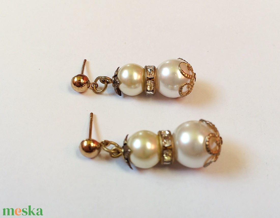 Beszúrós beszúrós gyöngy fülbevaló strassz rondellel  - ékszer - fülbevaló - lógó fülbevaló - Meska.hu Beszúrós beszúrós gyöngy fülbevaló strassz rondellel  - ékszer - fülbevaló - lógó fülbevaló - Meska.hu