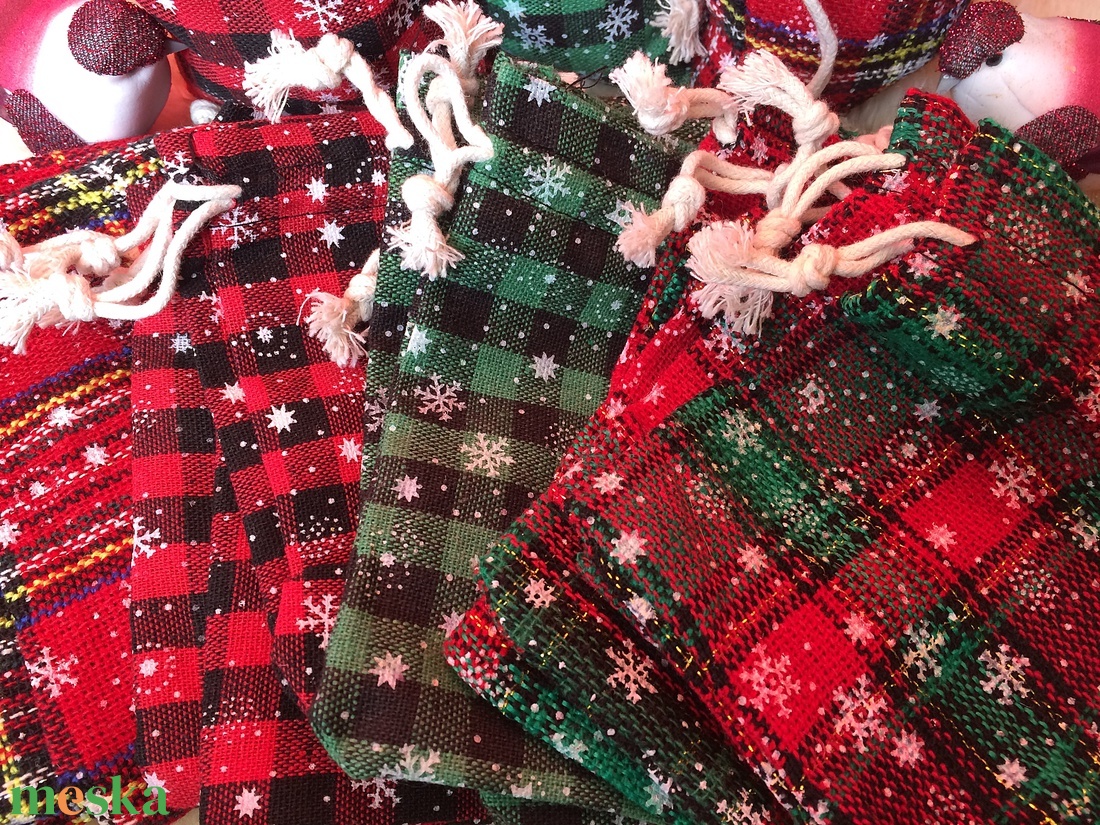 Zöld téli mintás adventi kalendárium naptár zsák 24 db  - karácsony - adventi díszek - adventi naptár - Meska.hu Zöld téli mintás adventi kalendárium naptár zsák 24 db  - karácsony - adventi díszek - adventi naptár - Meska.hu