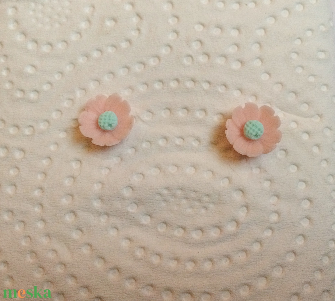 3 pár beszúrós fülbevaló rózsaszín virág zöld köves  - ékszer - fülbevaló - pötty fülbevaló - Meska.hu