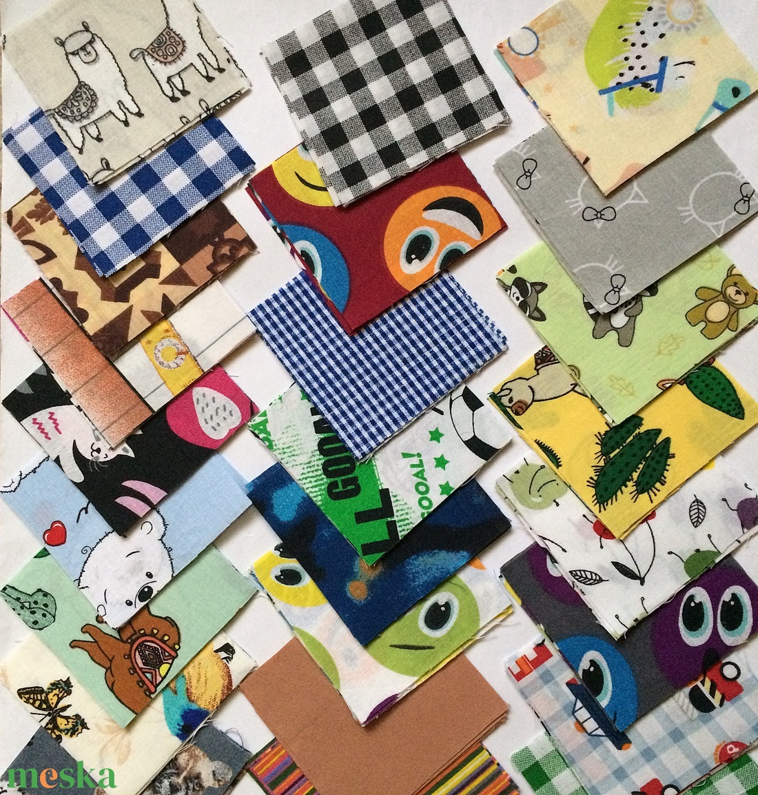 100 db vegyes mintájú patchwork 8x8 cm pamutvászon csomag GY1 - kellékek & szerszámok - méteráru - anyagcsomag - Meska.hu