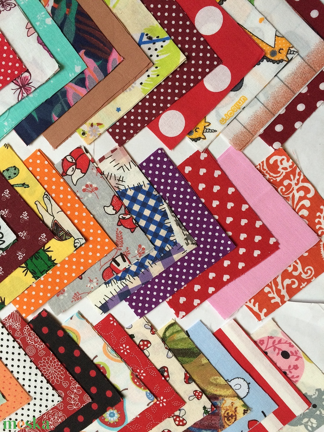 100 db vegyes mintájú patchwork 10x10 cm pamutvászon csomag VC - kellékek & szerszámok - méteráru - anyagcsomag - Meska.hu