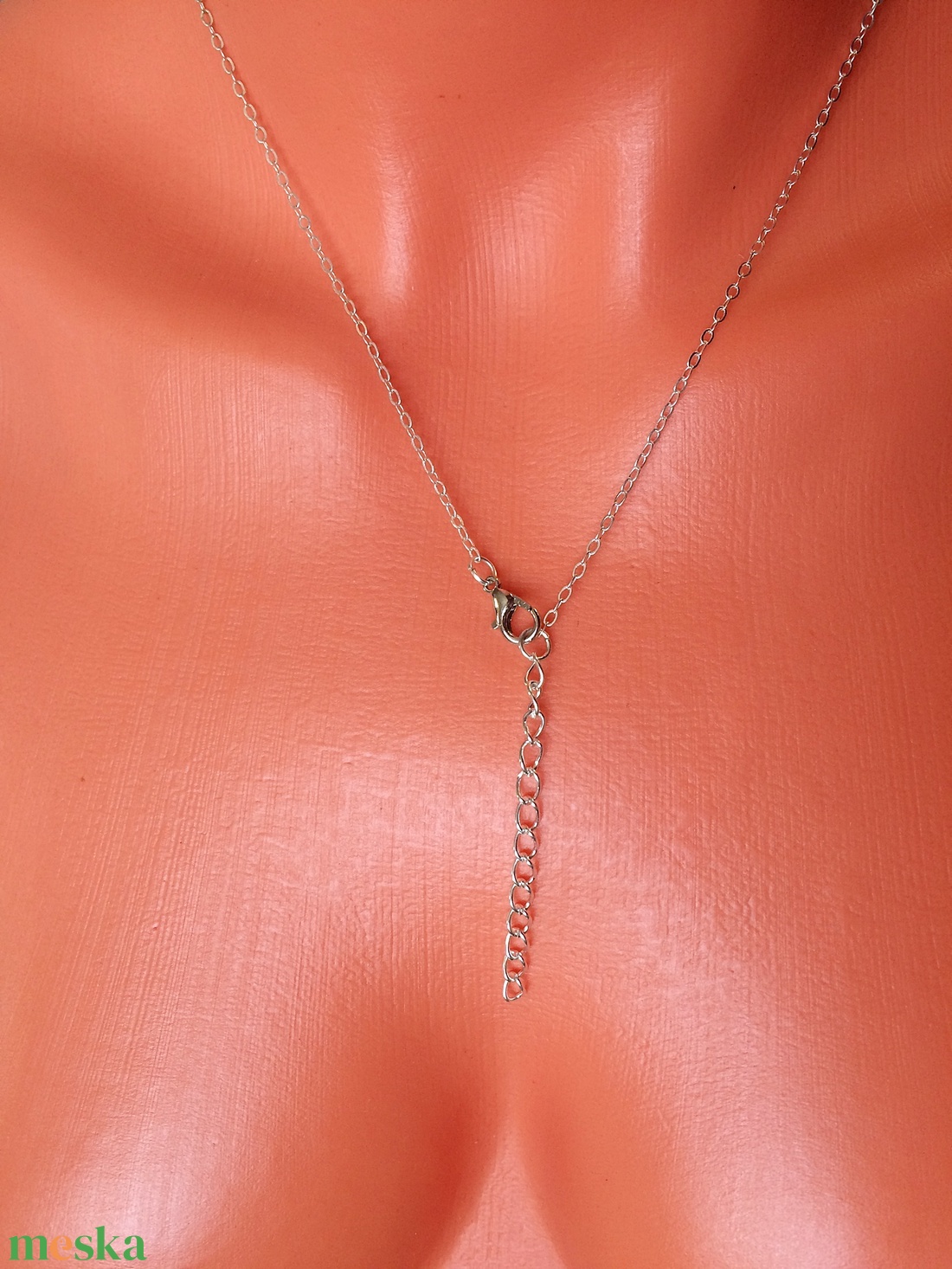 Elegáns minimalista fehér 3 tekla gyöngyös nyaklánc  - ékszer - nyaklánc - gyöngyös nyaklánc - Meska.hu